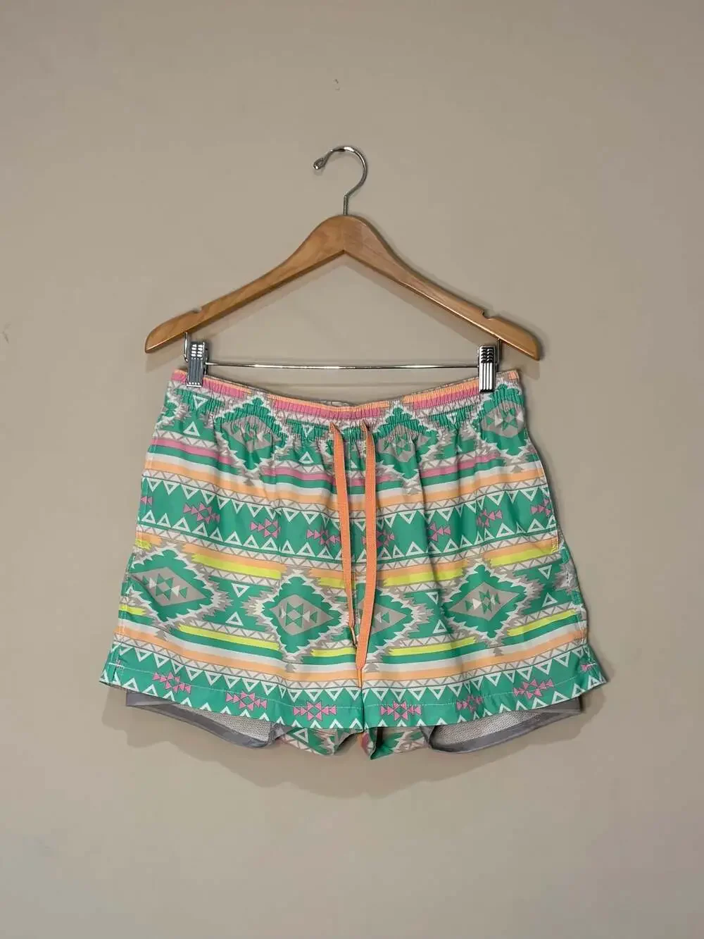 Chubbies 'The En Fuegos' 4-inch Inseam Geometric Print Swim Trunks